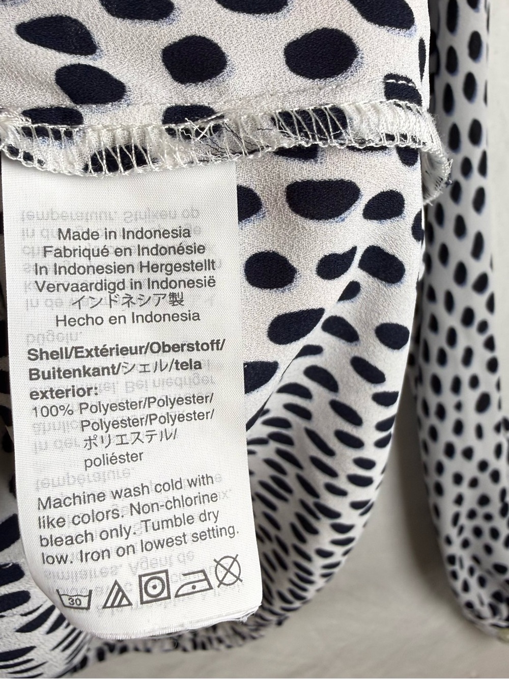 J.Crew Black White Polka Dot V-Neck Blouse Long Sleeve Size 00 - Picture 4 of 7